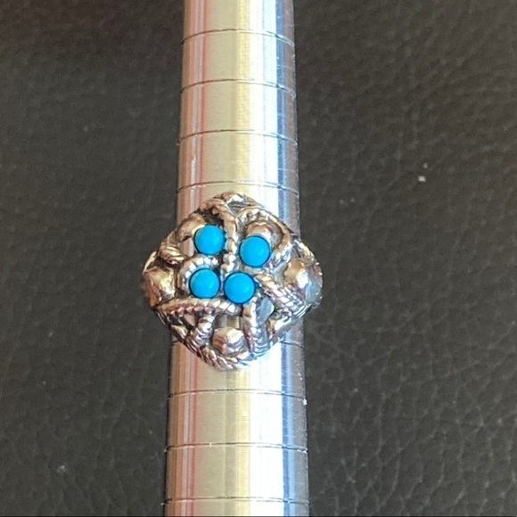 Womens Silver Tone Avon Adjustable Turquoise Ring - Picture 2 of 6